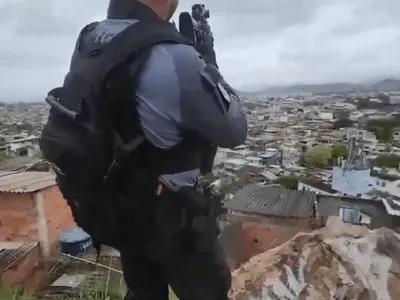 Polícia Civil busca imagens de câmeras para investigar mortes em operação no Complexo de Israel