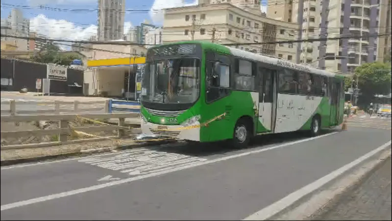 Idoso morre após ser atropelado por ônibus no Centro de Campinas