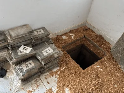 'Bunker' com fuzil, munições e 60 kg de cocaína é encontrado pela polícia em SP