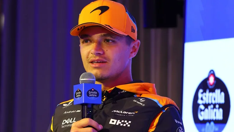 Lando Norris aproveita GP de São Paulo para matar saudades de pão de queijo: 'Comi muitos'