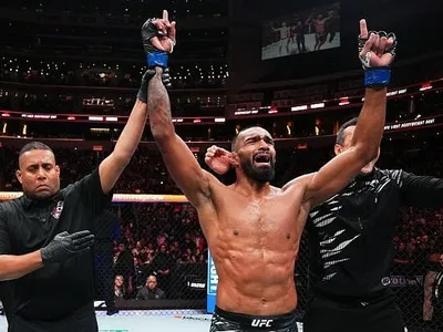 UFC Edmonton: Em luta equilibrada, Brendson Ribeiro vence Caio Machado por decisão dividida