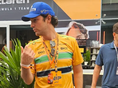 Bruno Senna cita 'lado humano' de Ayrton e celebra homenagens na F1: "Legado vivo"