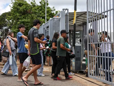 Segundo dia do Enem teve abstenção de 30,6% e 1,9 mil candidatos eliminados