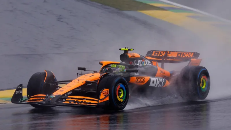 Lando Norris faz a pole em Interlagos e larga à frente de Russel; Verstappen sai em 17º