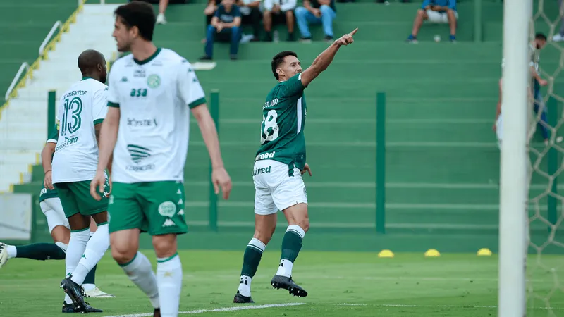 Guarani perde terceiro jogo seguido e fica mais próximo da Série C