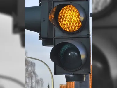 Motoristas reclamam da falta de sinalização em cruzamento no bairro de Jacaré, na Zona Norte