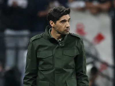 Neto detona Abel Ferreira após derrota para o Corinthians: "Acabou com o Palmeiras!"