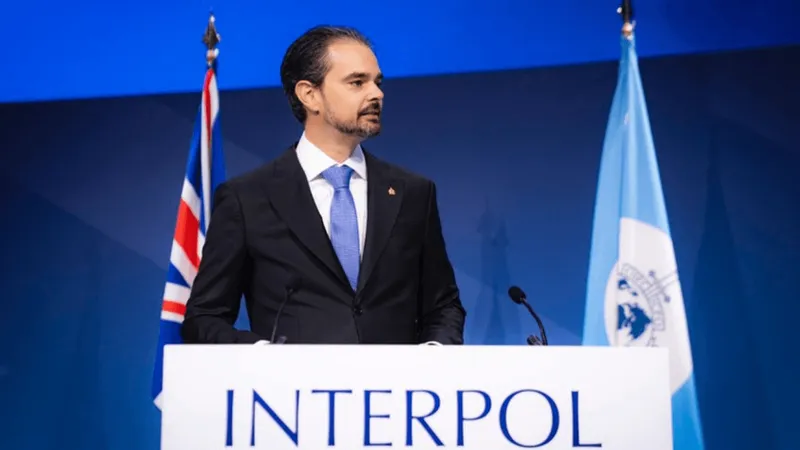 Delegado da PF se torna o primeiro brasileiro a comandar a Interpol