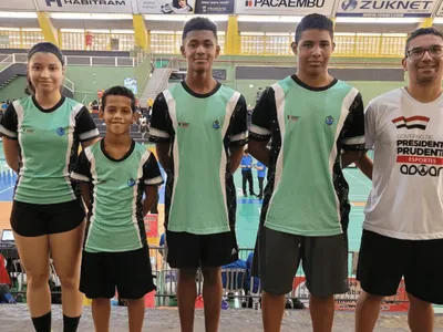 Equipe de badminton conquista medalhas em Itapetininga