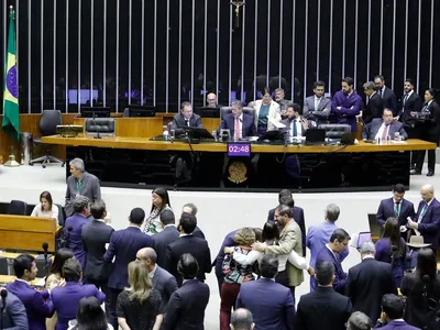 Câmara aprova projeto que regulamenta emendas parlamentares