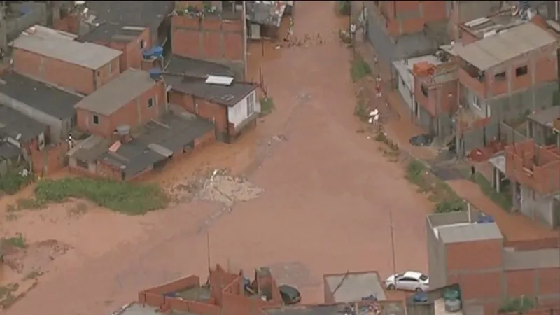 Fortes chuvas em São Paulo deixam milhares de pessoas sem luz de novo