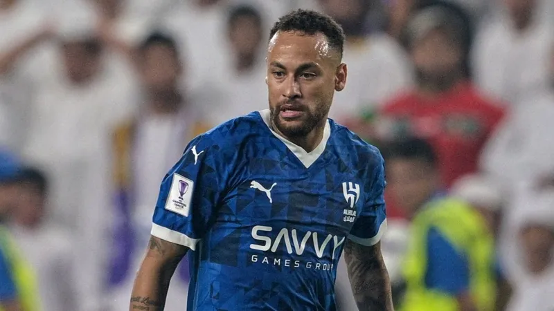 Neymar será desfalque no Al Hilal por pelo menos um mês após lesão na coxa direita