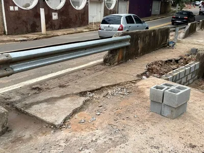 Prefeitura faz obra na região do Córrego do Piçarrão, onde jovem morreu arrastada por enxurrada