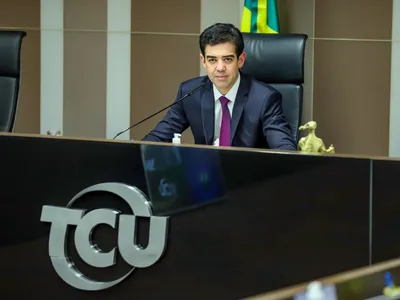 Cláudio Humberto: TCU contrata salão de beleza e ministros poderão fazer até depilação íntima