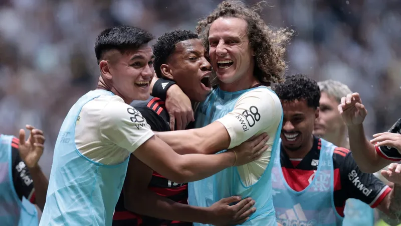 Em jogo de poucas oportunidades, Flamengo ganha do Atlético-MG e é campeão da Copa do Brasil