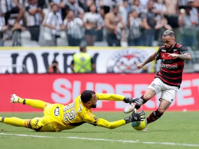 Trocaria as defesas que fiz pelo título, lamenta Everson após vice na Copa do Brasil