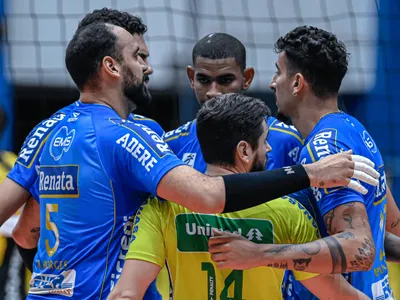 Vôlei Renata perde a invencibilidade na Superliga para o Praia Clube