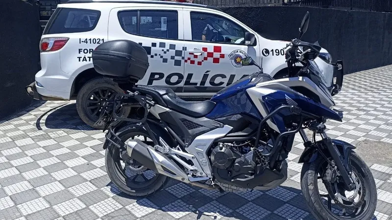 Adolescente é detido pela Polícia Militar com motocicleta roubada em Jacareí