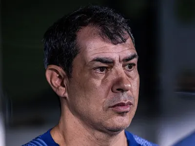 Neto diz que Santos deveria renovar com Carille e alerta: "Se não melhorar, vai cair de novo!"