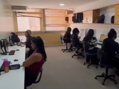 Polícia Civil prende 11 pessoas em call center clandestino no Centro do Rio