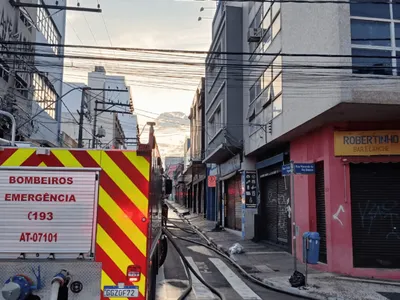 Loja atingida por incêndio no Centro de Campinas não tem alvará de funcionamento