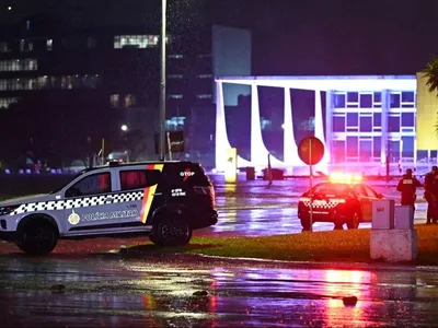 Câmara dos Deputados suspende votação após explosões na Praça dos Três Poderes