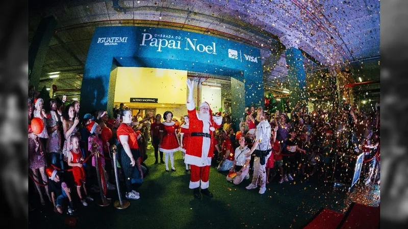 Shopping de Sorocaba tem chegada de Papai Noel nesta sexta-feira