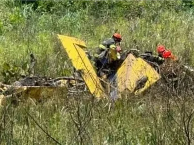 Polícia Científica e Cenipa investigam queda de avião em Fernandópolis