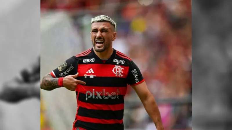 Arrascaeta passa por cirurgia no joelho e só volta ao Flamengo em 2025