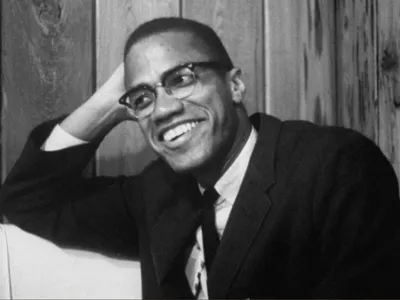 Família de Malcolm X processa o governo dos EUA 60 anos após a morte do ativista