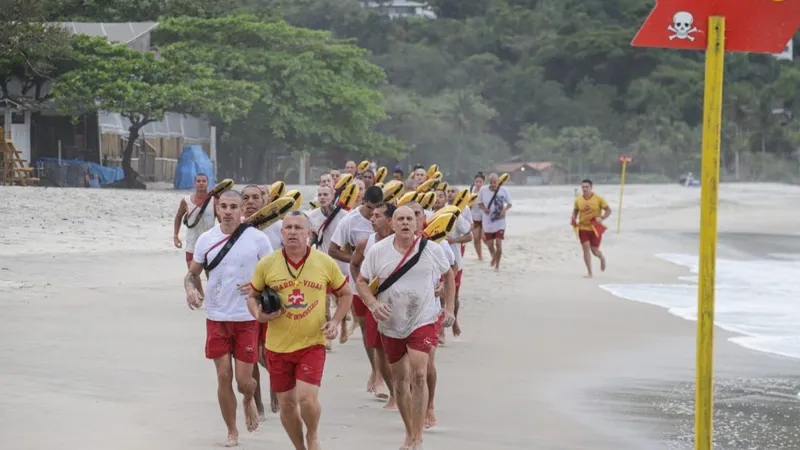 São Sebastião forma 39 novos guarda-vidas temporários para a temporada de verão