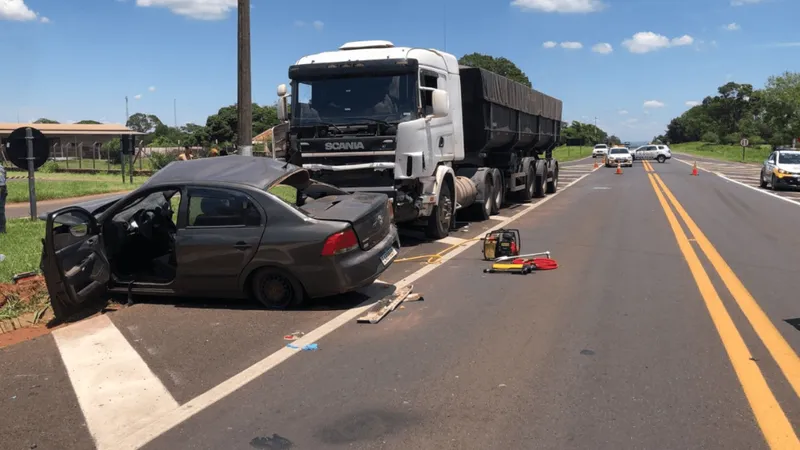 Acidente deixa uma pessoa morta e outra ferida em Martinópolis