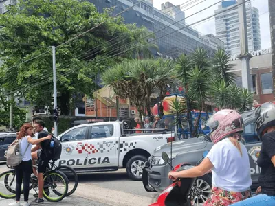 Alunos ocupam escola em Santos (SP) em protesto contra o novo ensino médio