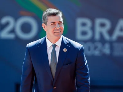 Presidente do Paraguai, Santiago Peña recebe alta hospitalar após passar mal no G20