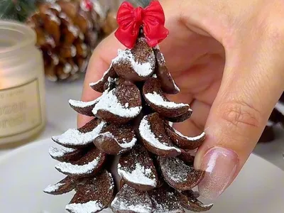 Árvore de Natal de brownie: receita viraliza com decoração surpreendente