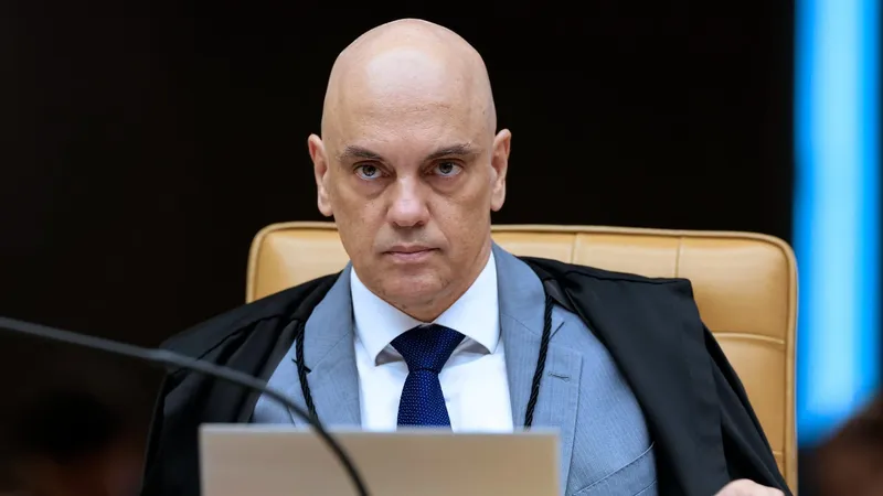 Moraes enviará inquérito de golpe à PGR na segunda-feira (25)