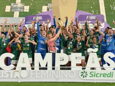 No Brinco, Palmeiras é campeão do Paulistão Feminino em cima do Corinthians