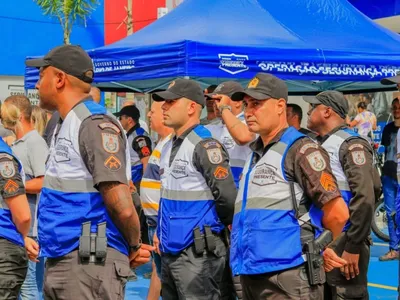 Carro é recuperado por agentes do Programa Segurança Presente, na Zona Norte