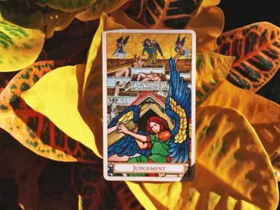 Tarot de dezembro de 2024 é O Julgamento: entenda o significado