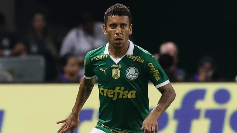 Denilson discorda de expulsão de Marcos Rocha em Palmeiras x Botafogo: "Exagerada"