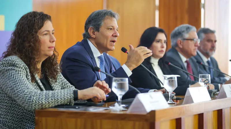 Congresso 'terá seu tempo', a partir do próximo semestre, para analisar propostas, diz Haddad