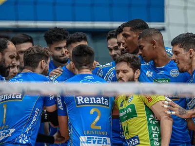 Vôlei Renata visita o líder da Superliga visando permanecer no topo da tabela