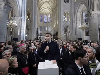 Macron visita Catedral de Notre Dame após restauração por incêndio