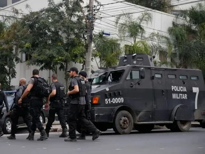 O proprietário de um aterro ilegal é preso por crime ambiental, em Duque de Caxias