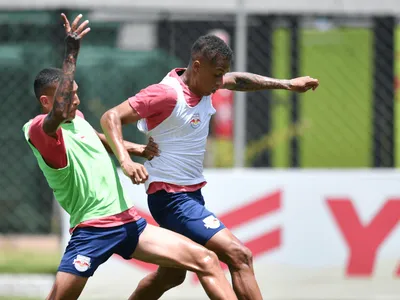 Há quatro meses sem vencer, Bragantino recebe o Cruzeiro em busca de um milagre