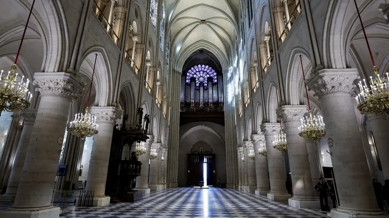 Catedral de Notre-Dame de Paris é reaberta após 5 anos de restauração pós-incêndio