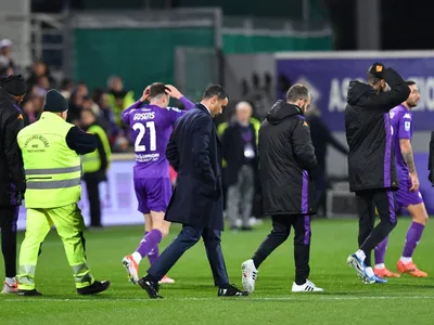 Partida entre Fiorentina e Inter de Milão é paralisada após jogador passar mal em campo