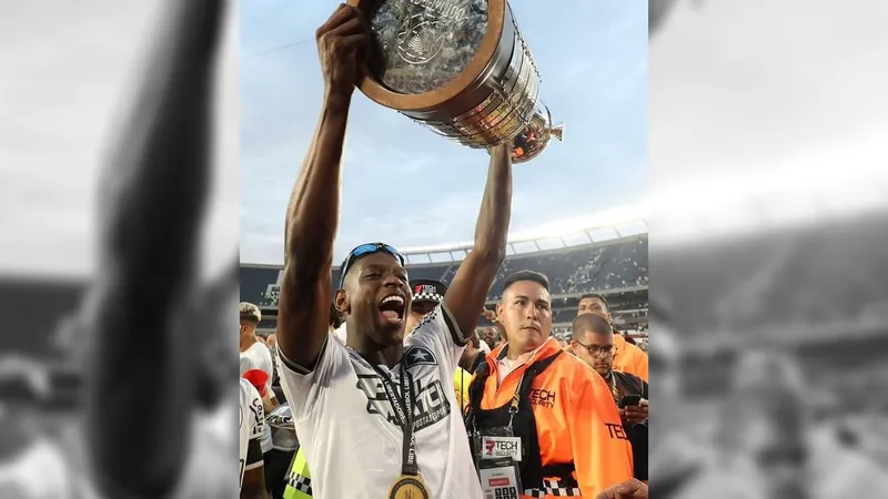 Jogadores do Botafogo devem chegar no Rio durante a tarde