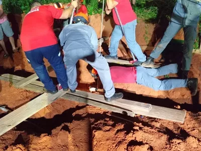 Menino de 7 anos é resgatado após cair em buraco de 6 metros de profundidade em Nova Odessa