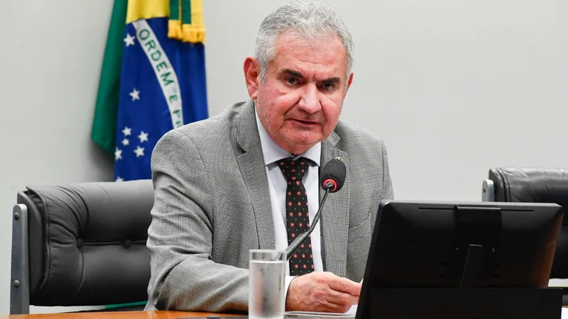 Relator do Orçamento, Angelo Coronel diz que liberação de emendas 'acalma o Parlamento'